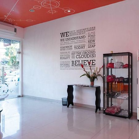 Hotel Reddoorz @ Pelita Raya Rappocini Makassar Exterior foto