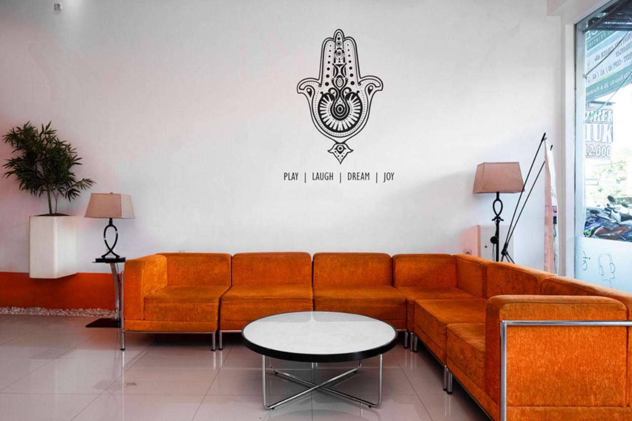 Hotel Reddoorz @ Pelita Raya Rappocini Makassar Exterior foto
