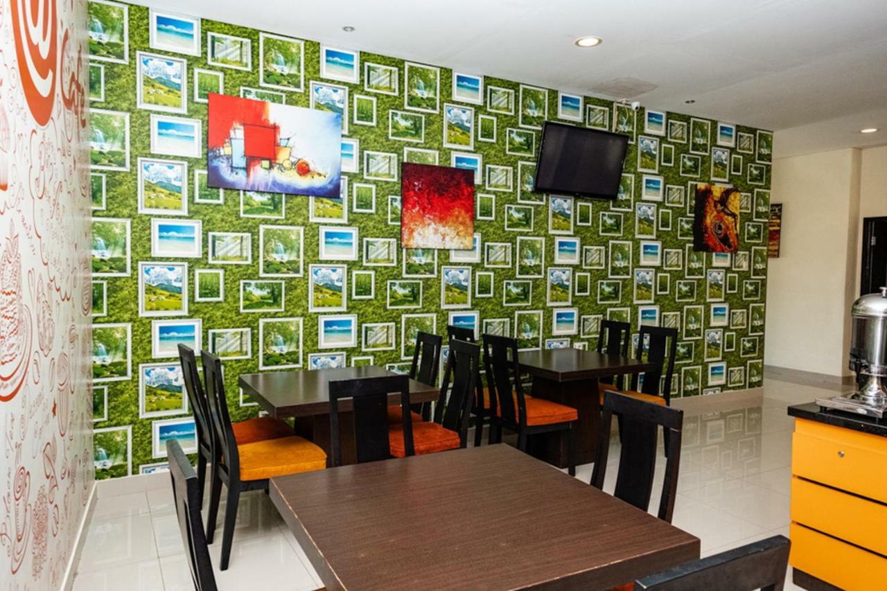 Hotel Reddoorz @ Pelita Raya Rappocini Makassar Exterior foto
