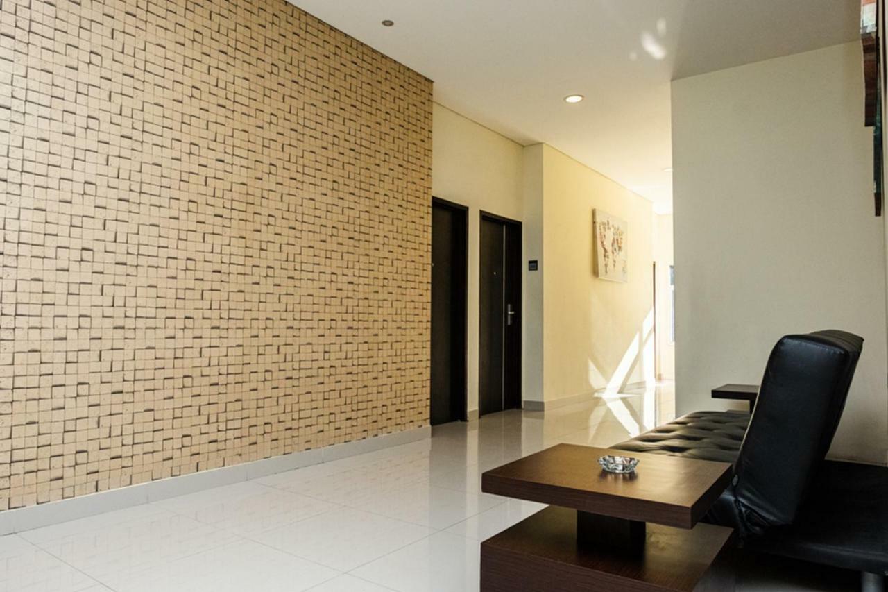 Hotel Reddoorz @ Pelita Raya Rappocini Makassar Exterior foto