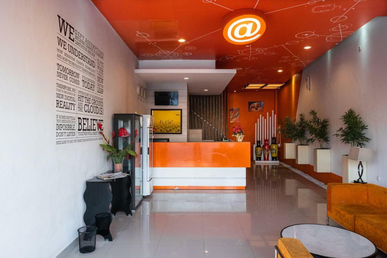 Hotel Reddoorz @ Pelita Raya Rappocini Makassar Exterior foto
