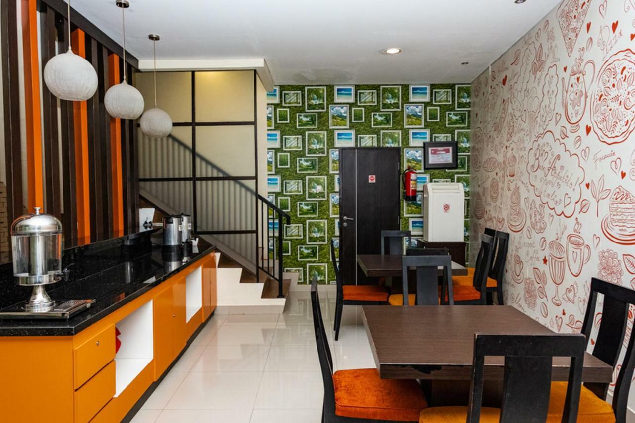 Hotel Reddoorz @ Pelita Raya Rappocini Makassar Exterior foto